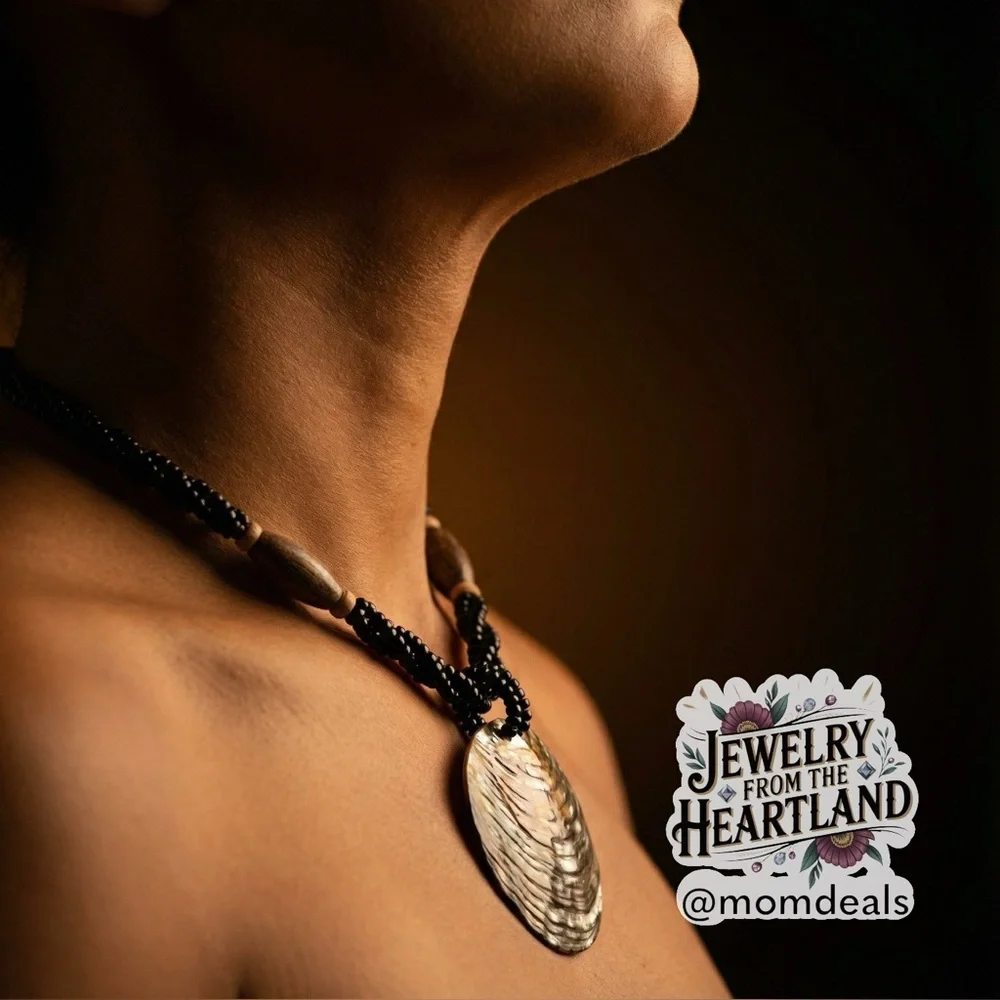 Unisex Bohemian Pendant Necklace Twisted Seed Bead With Abalone & Wooden Accent